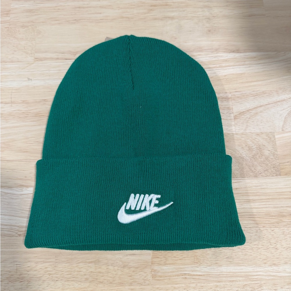 Nike Emerald Knit Cap